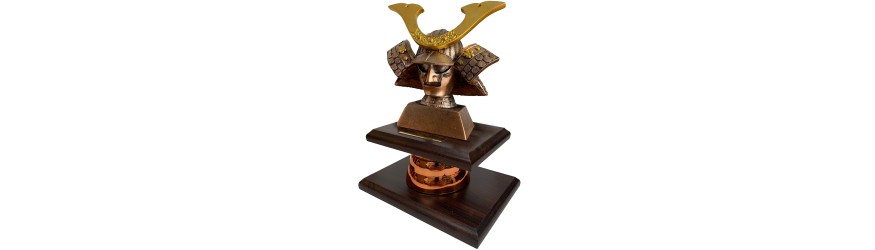 RESIN SAMURAI TROPHY MOUNTED ON WOOD VENEER BASE 9'' RESIN SAMURAI TROPHY MOUNTED ON WOOD VENEER BASE 9''